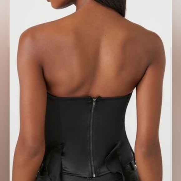 Forever 21 Cherry Mellow Satin Ruffle-Trim Cropped Tube Top Size Medium - Picture 3 of 8